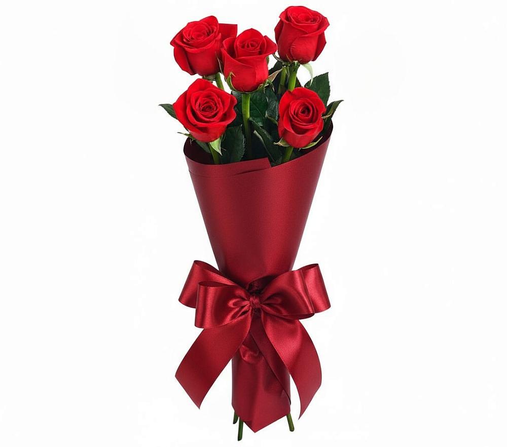Букет 5 Красных роз Эдлесс Лав в Родине