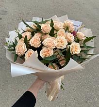 Букет Кремовые розы Латте в Родине