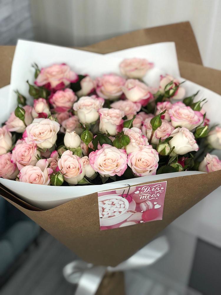 Букет цветов из: Розы в Родине