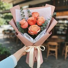 Букет цветов из:  Розы в Родине