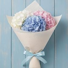 Букет цветов из:  Гортензия в Родине