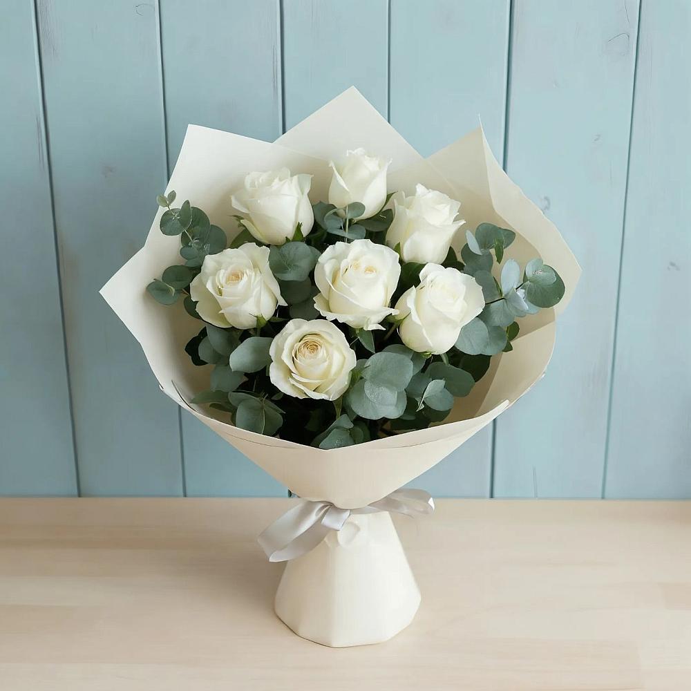 Букет Белые розы в Эвкалипте в Родине