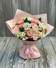 Букет цветов из:  Гвоздики, Розы и Хризантемы в Родине