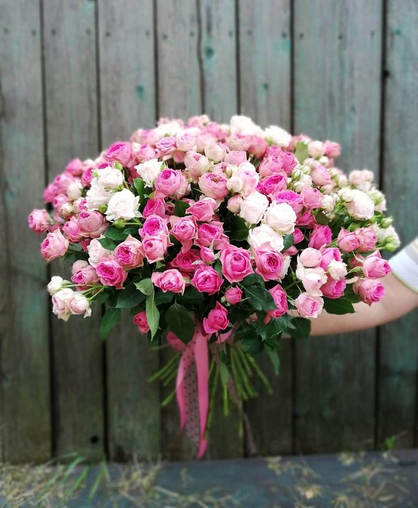 Букет Розовые кустовые розы Натали и Лав Лидия в Родине