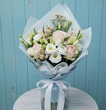 Букет цветов из:  Розы и Лизиантусы #REPLACE_PRED# Родине