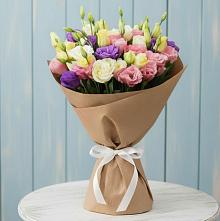 Букет цветов из:  Лизиантусы в Родине